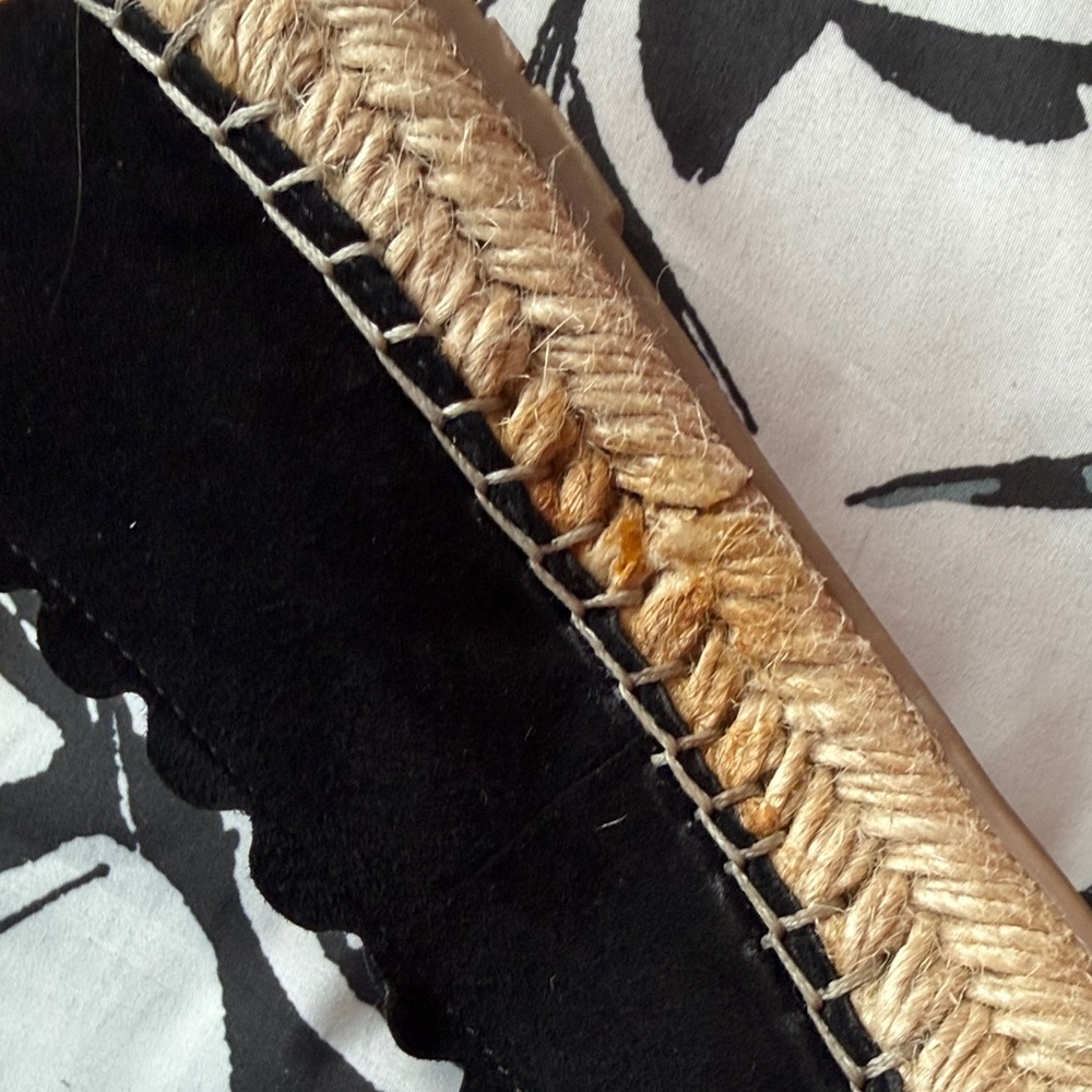 Crown Vintage Black Scalloped Espadrilles - Picture 5 of 5